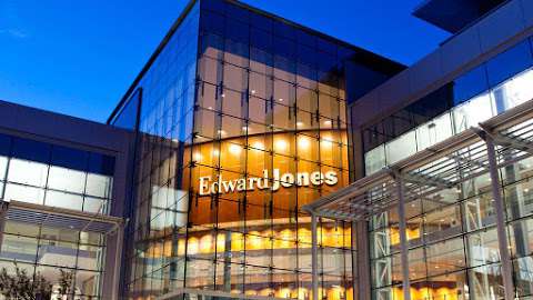 Jobs in Edward Jones - Financial Advisor: Mark G Curley - reviews